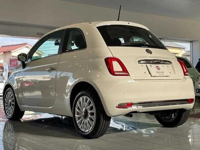 Fiat 500 2023 — миниатюра 3