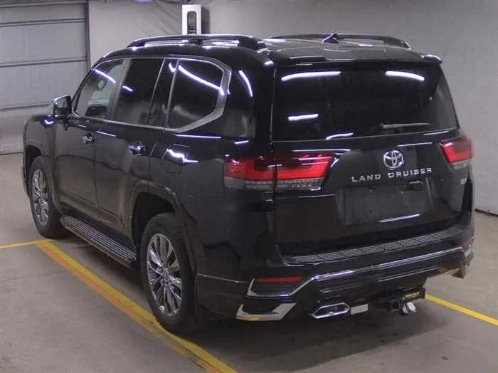 Toyota Land Cruiser ZX *MODELISTA*REAR ENTERTAINMENT*JBL*COOL BOX* 2023 — миниатюра 3