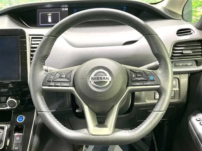 Nissan Serena 2022 — миниатюра 3