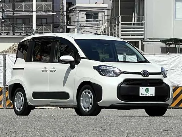 Toyota SIENTA 2023 — миниатюра 2
