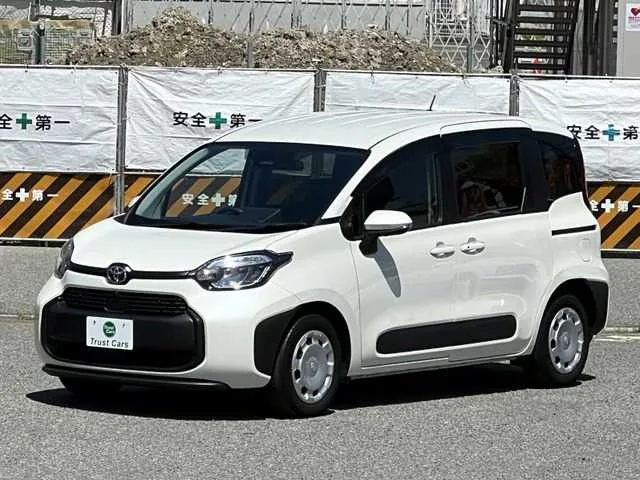 Toyota SIENTA 2023 — миниатюра 3