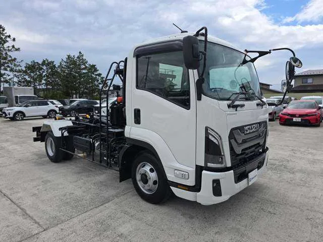 Isuzu Isuzu Others 2025 — миниатюра 3