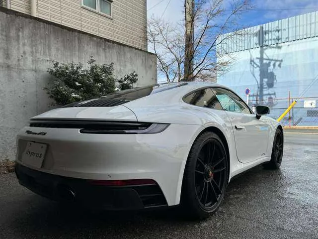 Porsche 911 2023 — миниатюра 3