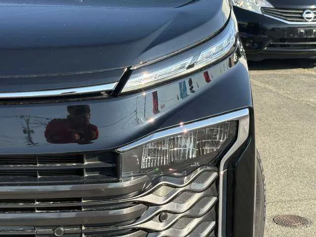 Toyota Voxy 2022 — миниатюра 4