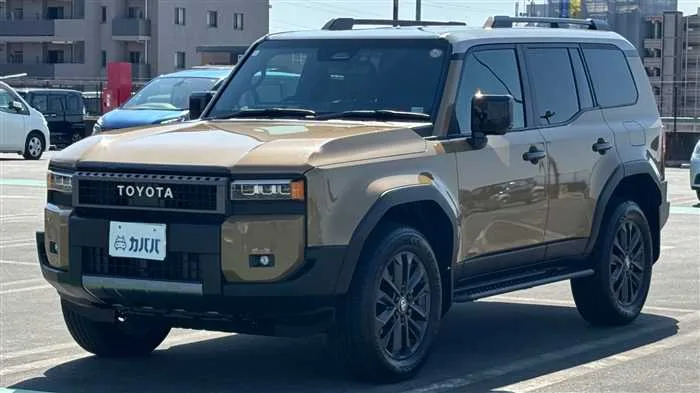 Toyota Land Cruiser ZX 2024 — фото 1, купить с доставкой в Москву
