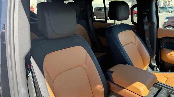 Land Rover Defender 110 X HSE D300 2024 — миниатюра 3