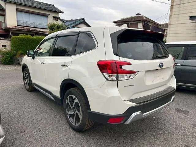Subaru Forester 2023 — миниатюра 5