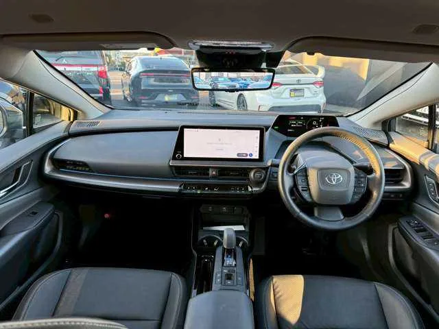 Toyota Prius 2023 — миниатюра 3