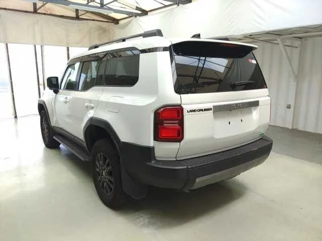 Toyota Land Cruiser VX 2024 — миниатюра 5
