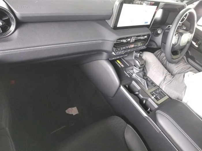 Toyota Land Cruiser Prado 250 VX DIESEL MODELISTA JBL 2025 — миниатюра 2