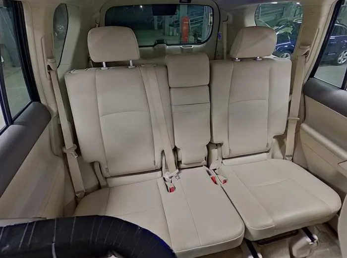 Toyota Land Cruiser Prado TZ-G DIESEL SUNROOF 7-SEATS 2023 — миниатюра 3