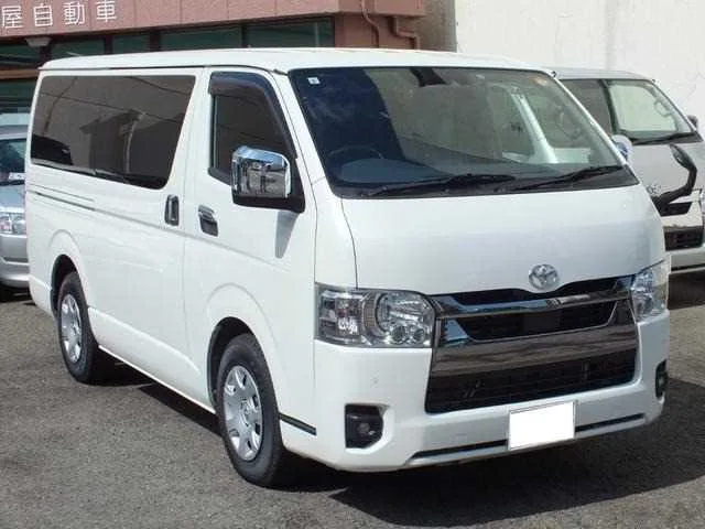 Toyota Hiace Van 2023 — фото 1, купить с доставкой в Москву