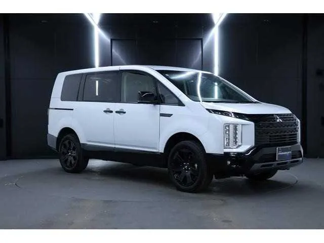 Mitsubishi Delica D:5 2025 — миниатюра 4