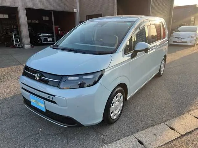 Honda Freed 2024 — фото 1, купить с доставкой в Москву