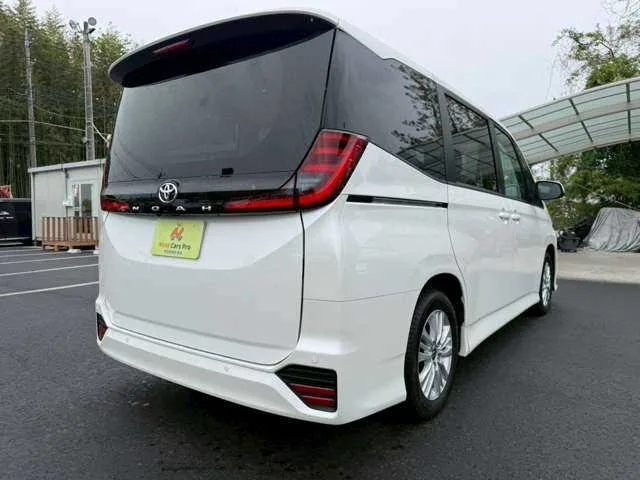 Toyota Noah 2023 — миниатюра 5
