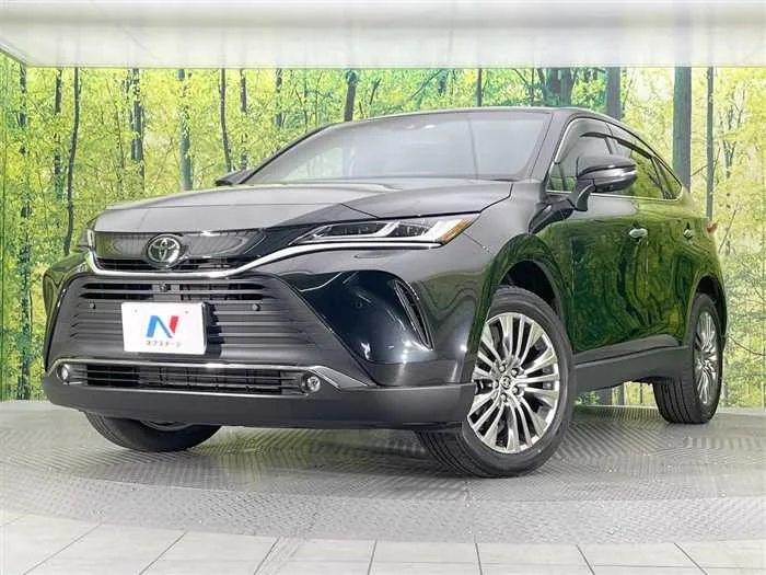 Toyota Harrier 2023 — фото 1, купить с доставкой в Москву