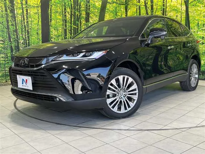 Toyota Harrier 2023 — фото 1, купить с доставкой в Москву