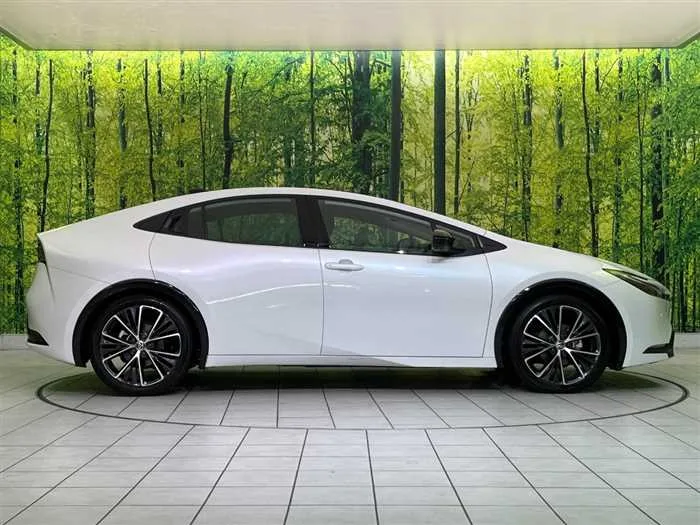 Toyota Prius 2025 — миниатюра 4