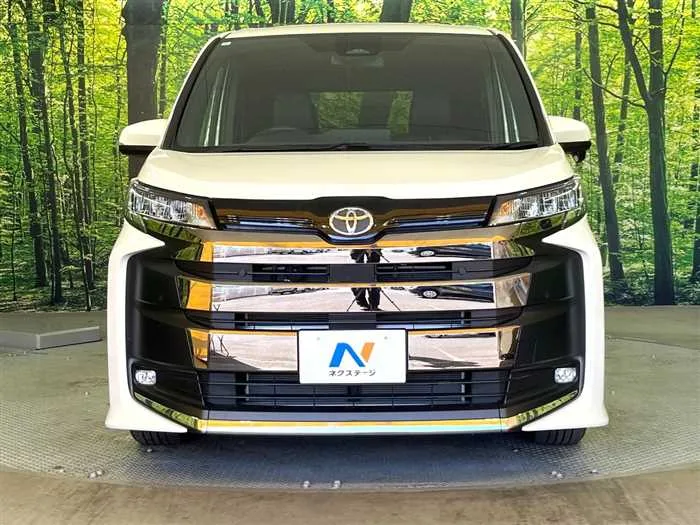 Toyota Noah 2024 — миниатюра 3