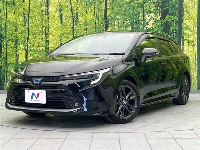 Toyota Corolla Sedan 2024 — фото 1, купить с доставкой в Москву
