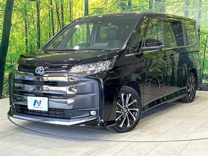 Toyota Noah 2024 — фото 1, купить с доставкой в Москву