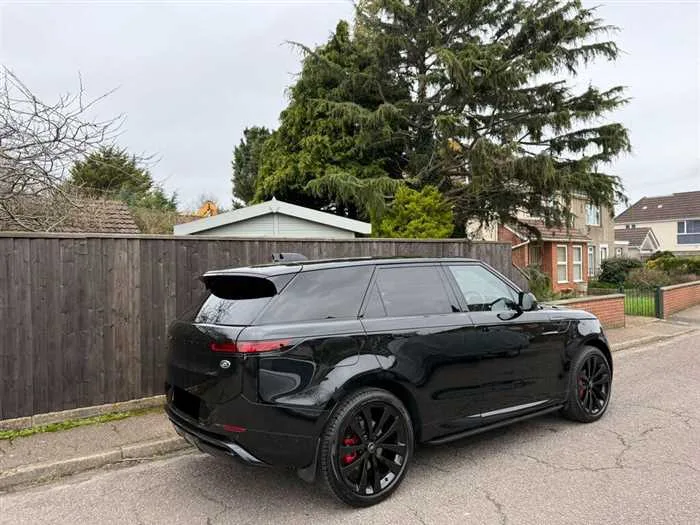 Land Rover Range Rover Sport AUTOMATIC DIESEL 2023 — миниатюра 2
