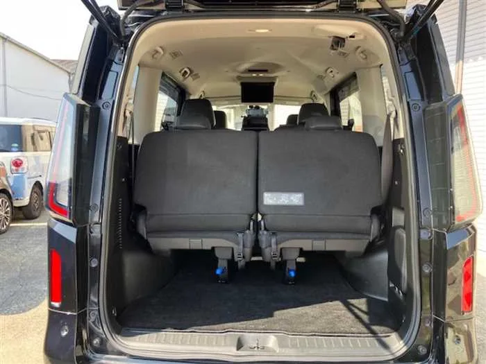 Nissan SERENA E HighwayStar 2024 — миниатюра 5
