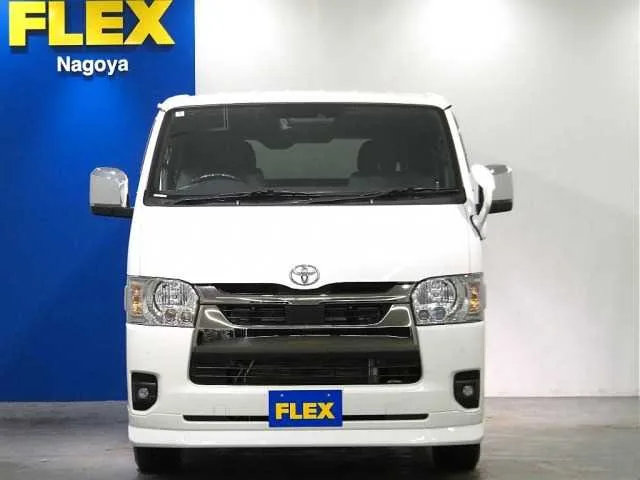 Toyota Hiace Van 2025 — миниатюра 2