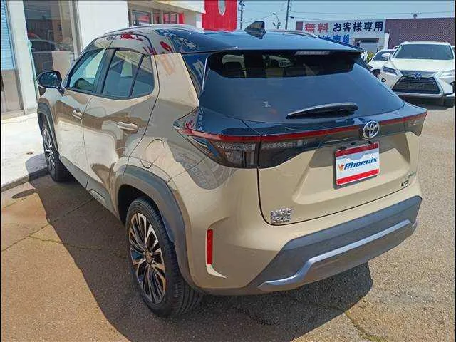 Toyota YARIS CROSS 2024 — миниатюра 3