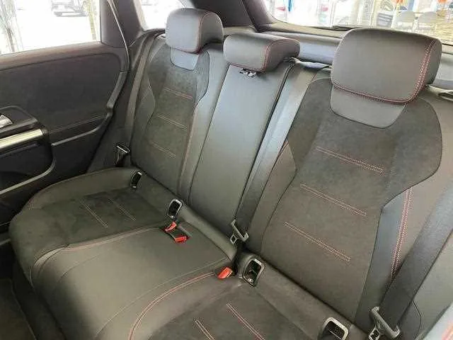 Mercedes-Benz B-Class 2024 — миниатюра 3