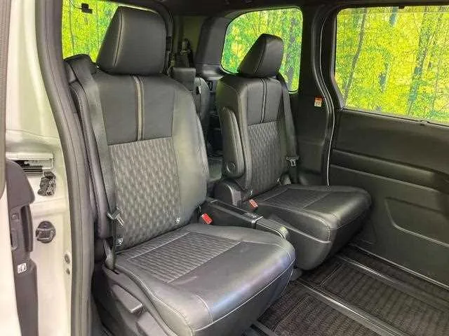 Toyota Noah 2023 — миниатюра 4