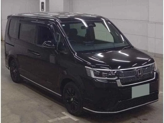 Honda Step WGN 2022 — фото 1, купить с доставкой в Москву