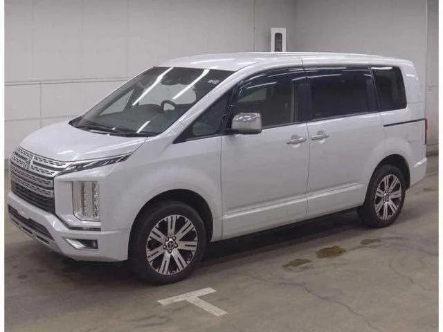 Mitsubishi Delica D:5 4WD 2023 — миниатюра 2