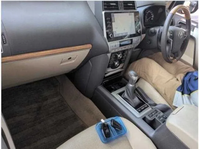 Toyota Land Cruiser Prado 2022 — миниатюра 3