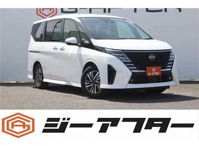 Nissan Serena 2025 — фото 1, купить с доставкой в Москву