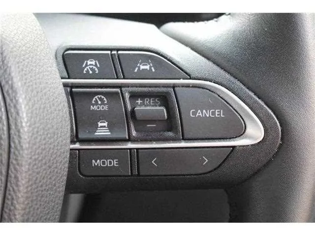 Toyota NOAH 2022 — миниатюра 2
