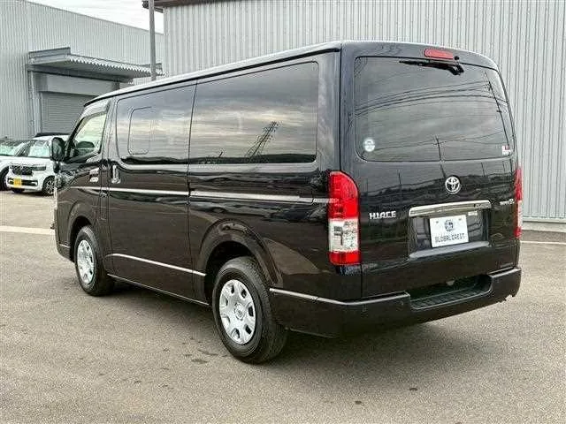 Toyota HIACE VAN 2023 — миниатюра 5