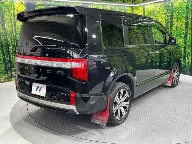 Mitsubishi Delica D:5 2022 — миниатюра 2