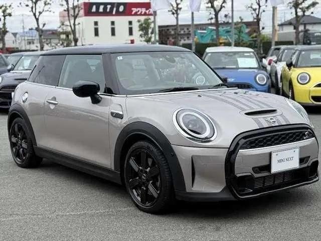 BMW MINI 2022 — миниатюра 4