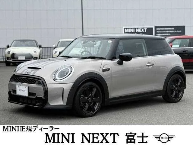 BMW MINI 2022 — фото 1, купить с доставкой в Москву