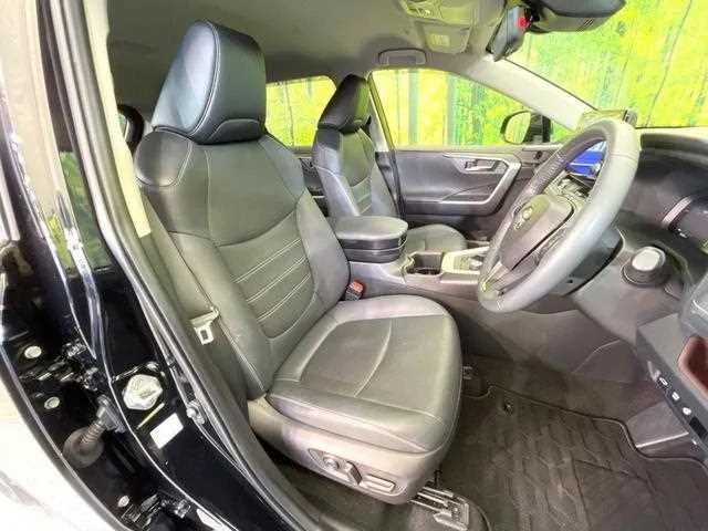 Toyota RAV4 2023 — миниатюра 5