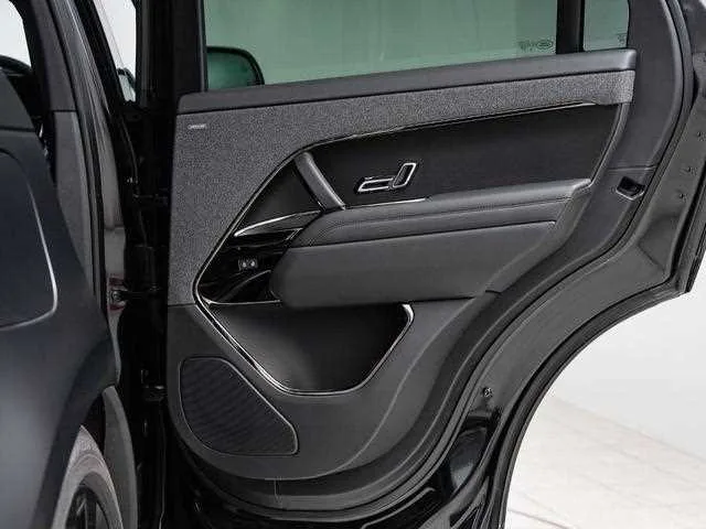 Land Rover Range Rover Sport 2025 — миниатюра 3
