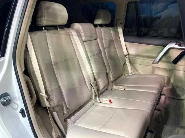 Toyota Land Cruiser Prado 2023 — миниатюра 3