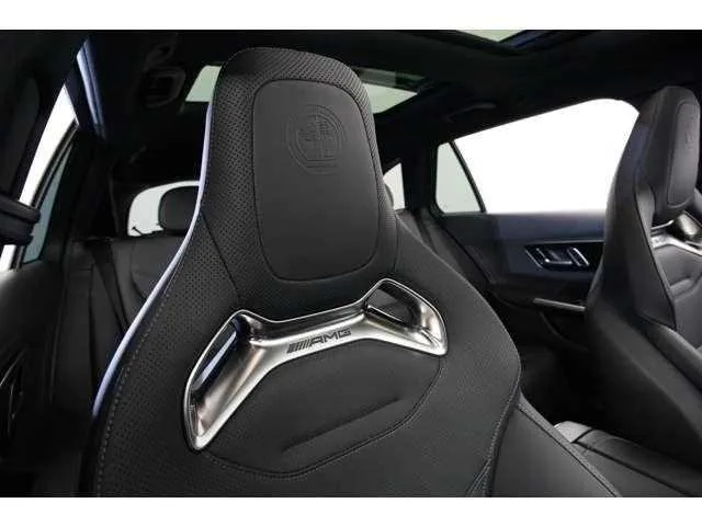 Mercedes-Benz C-Class 2023 — миниатюра 2