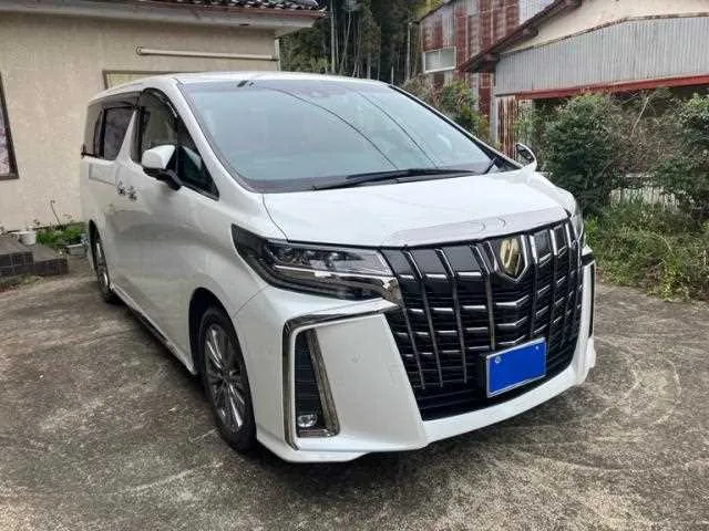 Toyota Alphard G 2022 — фото 1, купить с доставкой в Москву
