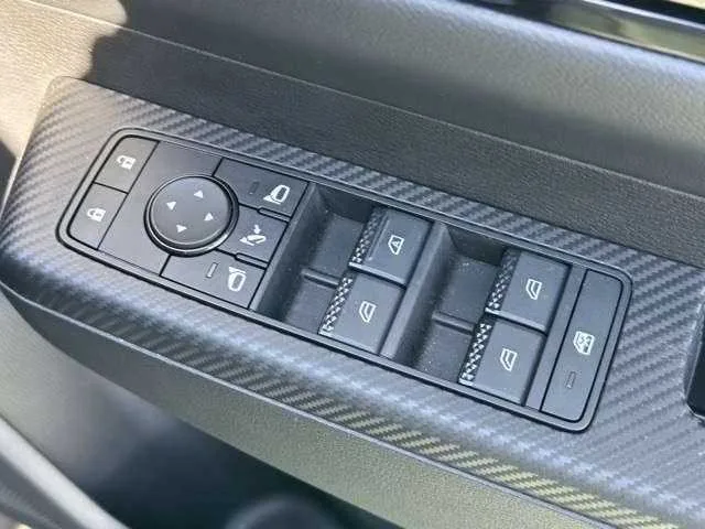 Mitsubishi TRITON 2024 — миниатюра 3