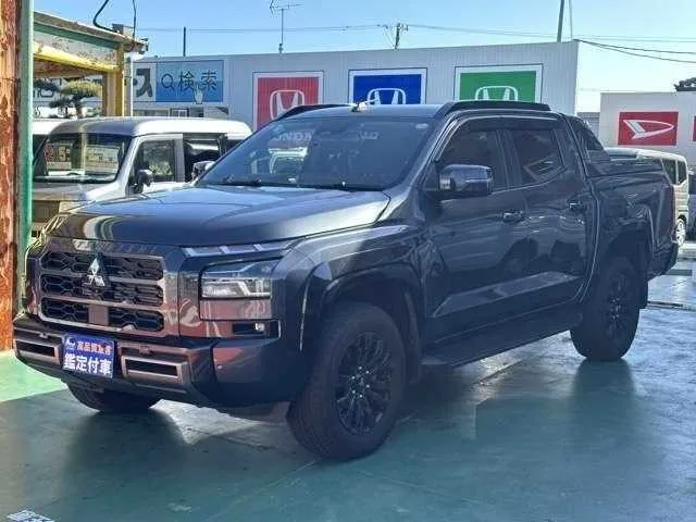 Mitsubishi TRITON 2024 — фото 1, купить с доставкой в Москву