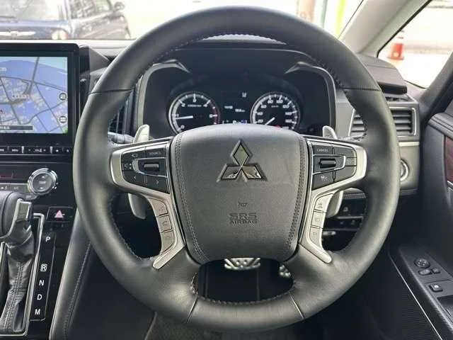 Mitsubishi Delica D:5 2024 — миниатюра 3