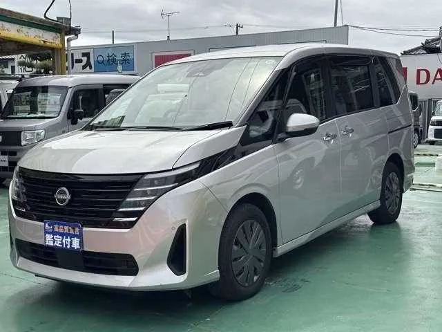 Nissan Serena 2024 — фото 1, купить с доставкой в Москву