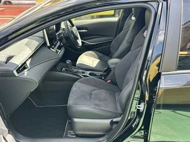 Toyota Corolla Sedan 2025 — миниатюра 2